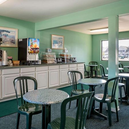 רהובות' ביץ' Rodeway Inn & Suites מראה חיצוני תמונה