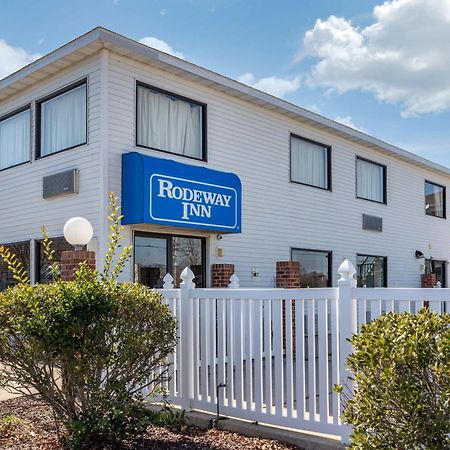רהובות' ביץ' Rodeway Inn & Suites מראה חיצוני תמונה