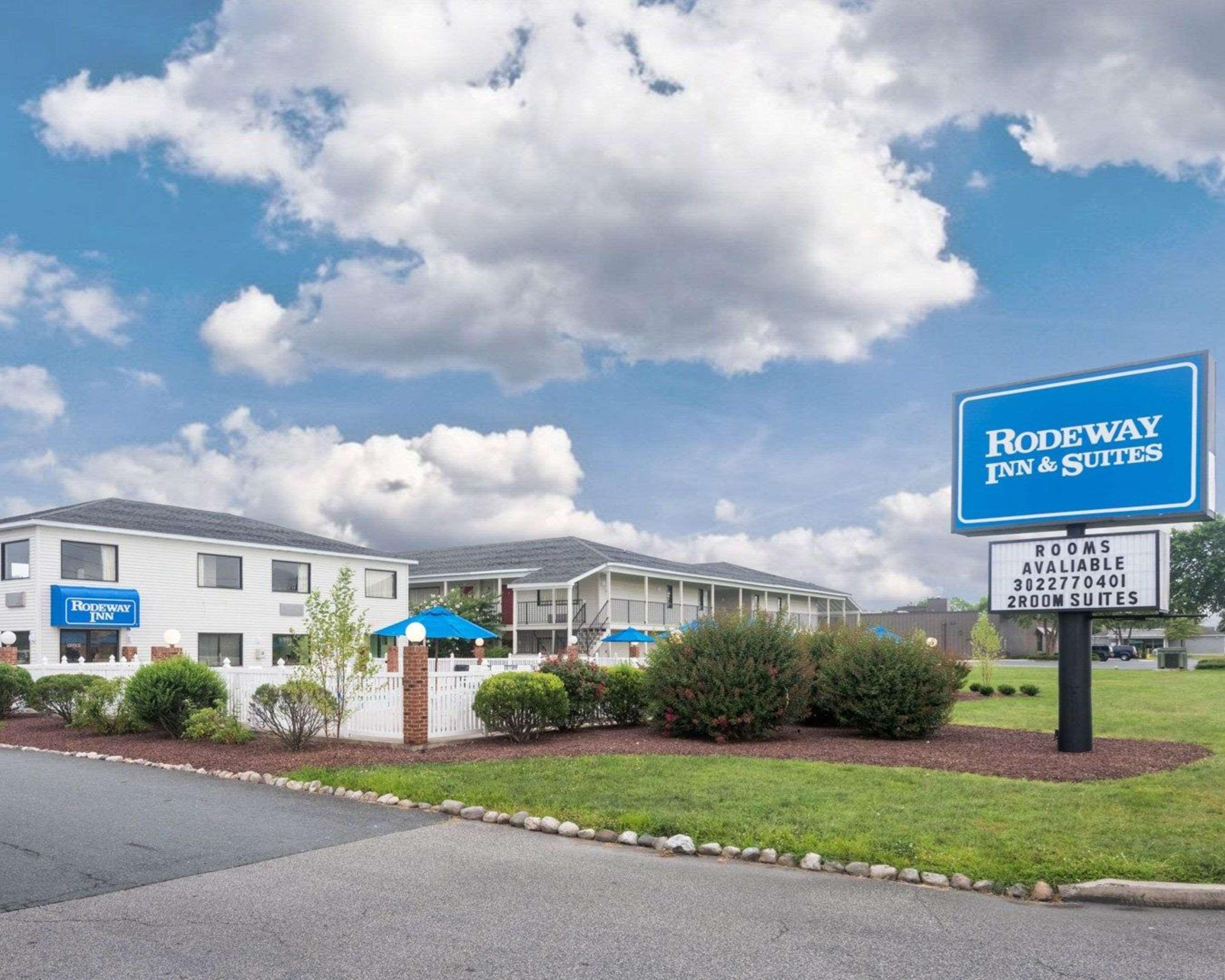 רהובות' ביץ' Rodeway Inn & Suites מראה חיצוני תמונה