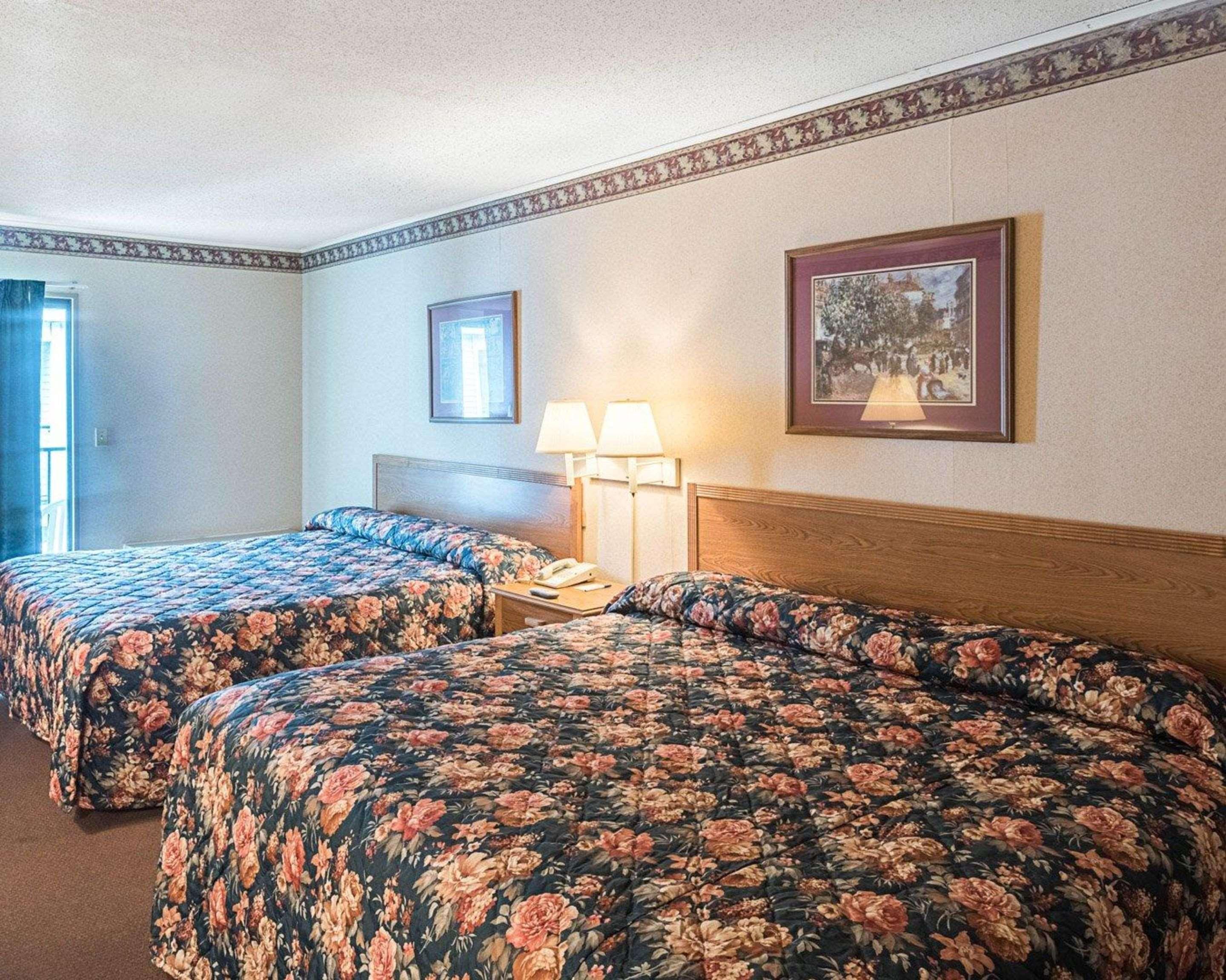 רהובות' ביץ' Rodeway Inn & Suites מראה חיצוני תמונה