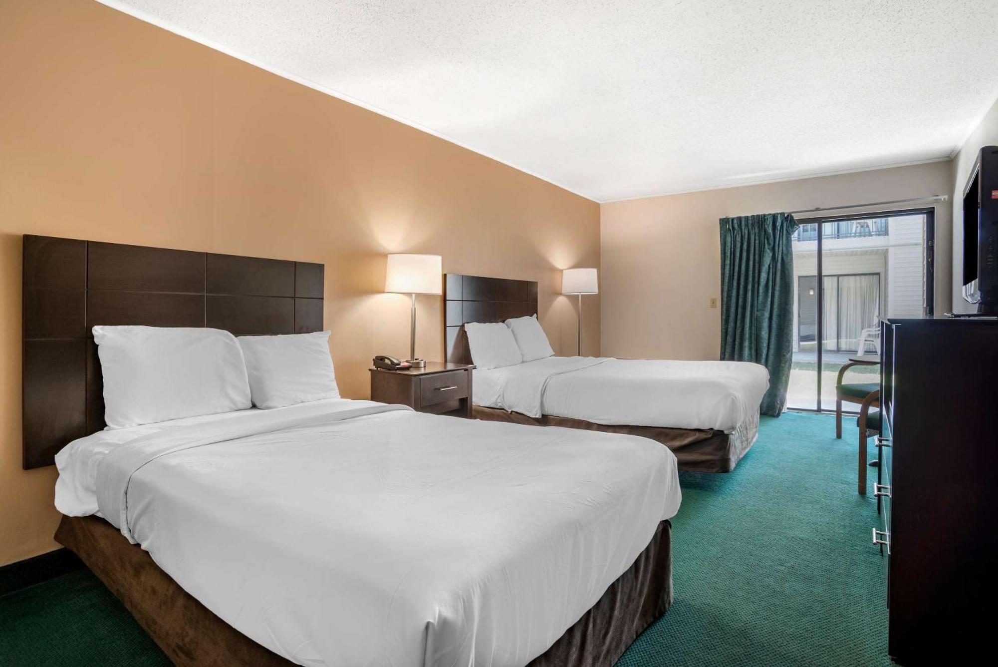 רהובות' ביץ' Rodeway Inn & Suites מראה חיצוני תמונה