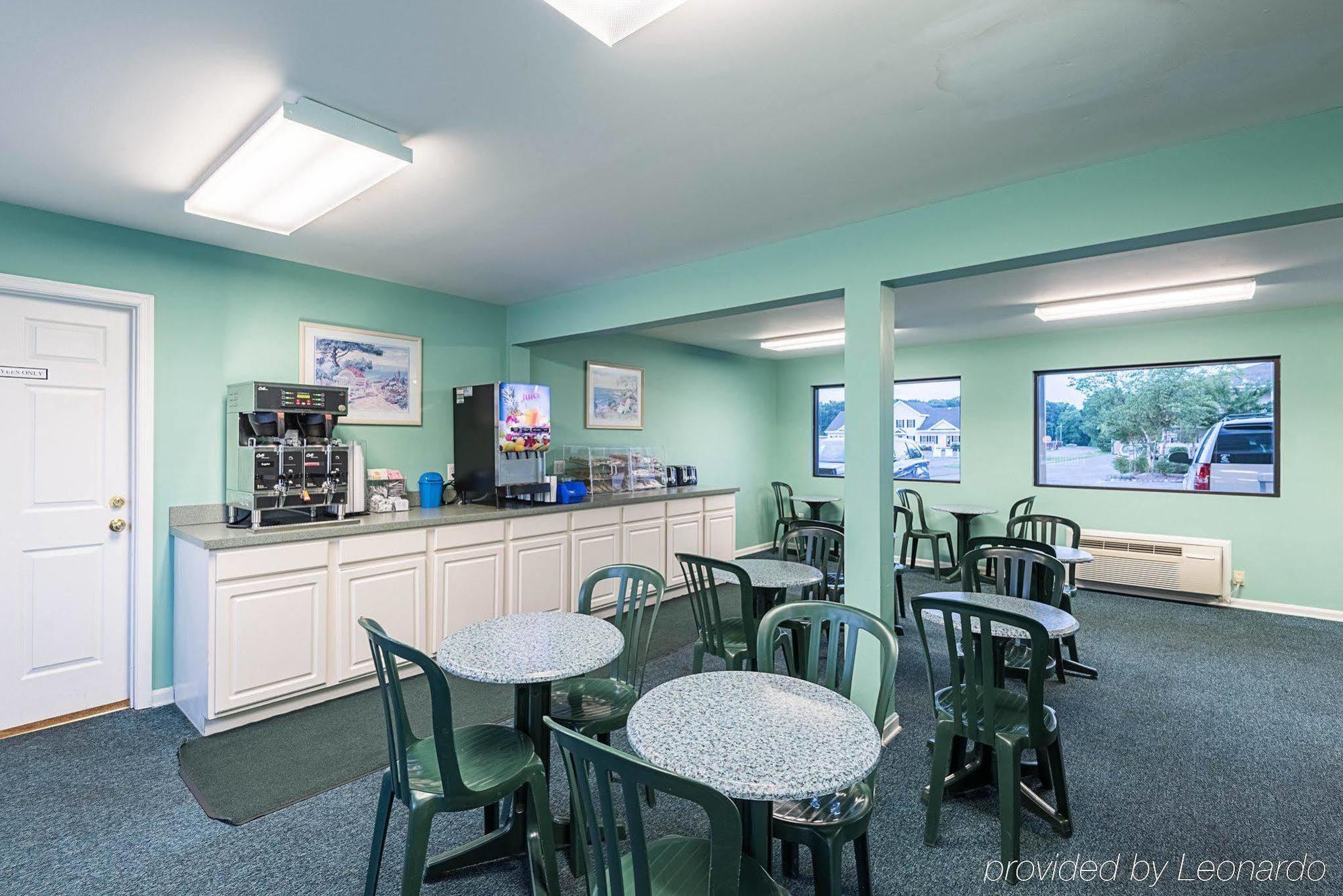 רהובות' ביץ' Rodeway Inn & Suites מראה חיצוני תמונה